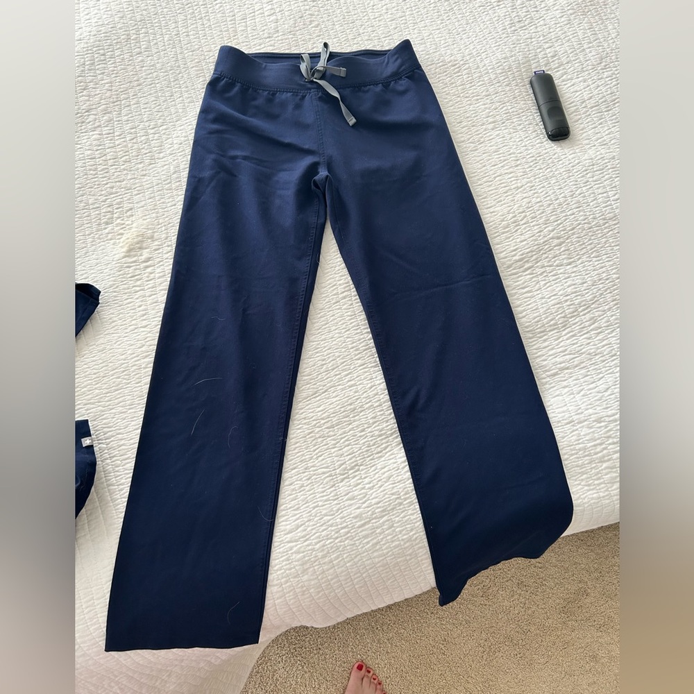 Figs Navy Blue technical collection Small